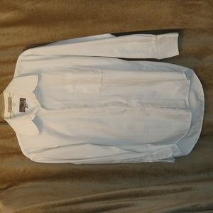 Men's dress shirt by Urban Arrow 15 1/2. 32/33